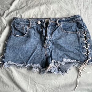 PacSun high-rise short size 27 lace up sides.